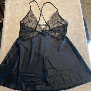 Victoria Secret Black Nightgown Size Large